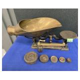 BUFFALO BALANCE SCALE & WEIGHTS