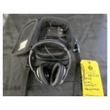 BOSE QUIET COMFORT HEADPHONES