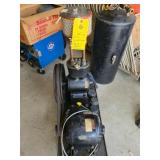 EARLY COMPRESSOR (RUNS WELL)