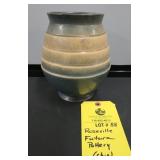 ROSEVILLE FUTURA POTTERY (CHIPPED)