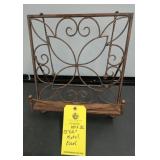 METAL EASEL - 13" X 16"