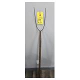 VINTAGE 2 PRONG HAY FORK