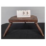 SMALL 3 LEGGED MILKING STOOL