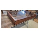 TABLE TOP SHOWCASE