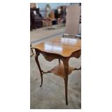OAK PARLOR TABLE