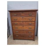 OAK CHEST OF DRAWERS