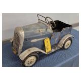 TRI-ANG SPORTS MODEL PEDAL CAR