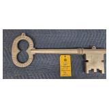 INDEPENDENT LOCK CO ADVERTISING KEY - 28"