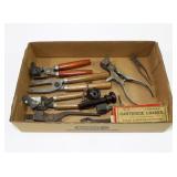 Lot, vintage bullet molds plus handles