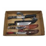 Lot, 4 knives with sheaths
