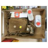 Lot, black powder bag and black powder, bullets, Lot, black powder bag and black powder, bullets,