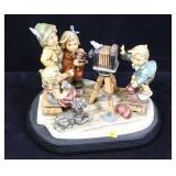 Hummel #2100 "Picture Perfest" 25th Anniversary