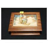 Hummel 1987 wooden music box 1st Edition: