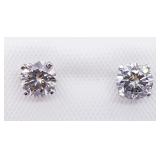 14K White gold round brilliant cut diamond stud