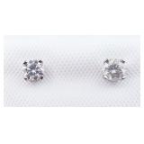 14K White gold round brilliant cut diamond stud