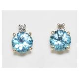 14K Yellow gold round brilliant cut blue topaz