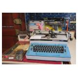 Lot, electric Smith-Corona typewritter,