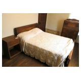 2-piece retro bedroom set includes: full size