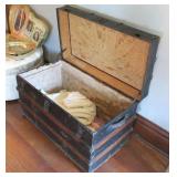 Vintage trunk, 38" W x 20.5" D x 23.5" H