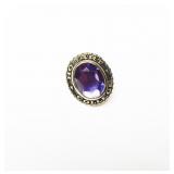 Lot: Hobart College 10K Gold Pin with Amethyst