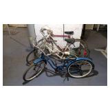 Lot, 3 bicycles