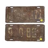 Lot, 2 New York license plates: 1922, 1923