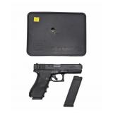 Glock Model 17 9mm semi-auto, 4,48" barrel