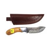 Hand Made Damascus Steel Knife