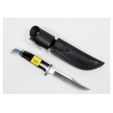 Buck Hunting Knife, with leather sheath,