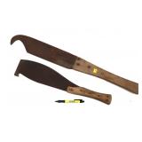 Lot: 2 Machete