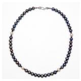 15: Black and white freshwater pearl necklace with