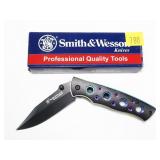 Smith & Wesson CK113 folding knife with box