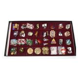 Lot: assorted Military pinbacks and Medals