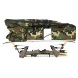 Oneida Eagle compound bow with quiver, arrows