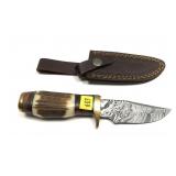 Handmade custom Damascus steel knife with