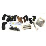 Lot, assorted grips and hardware