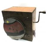 Vintage trolling box