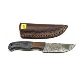 Handmade custom Damascus steel knife with