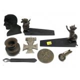 Lot, assorted decorative items including cat and