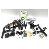 Lot, assorted sights and parts