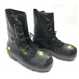 U.S. Mickey Mouse insulated boots, size 8