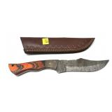 Custom handmade Damascus steel blade knife with