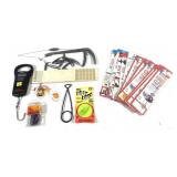 Lot, assorted new Eagle Claw fish hooks,