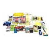 Lot, assorted lures, hooks and fishing accessories