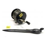 Lot, Ocean City 930 Sea Lakes reel and wooden