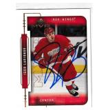 Igor Larionev autograph on 1999 Upper Deck Card