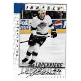 Ian Laperriere autograph on Pinnacle 1998 Card