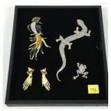 Lot, fashion brooches and earrings