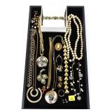 Lot, fashion jewelry, including Trifari, Brighton