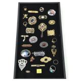 Lot, fashion jewelry, mostly pins and rings